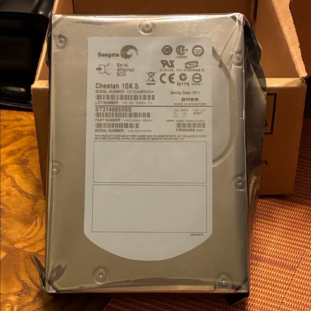 NWT Seagate Cheetah 15K.5 Hard Drive - Silver